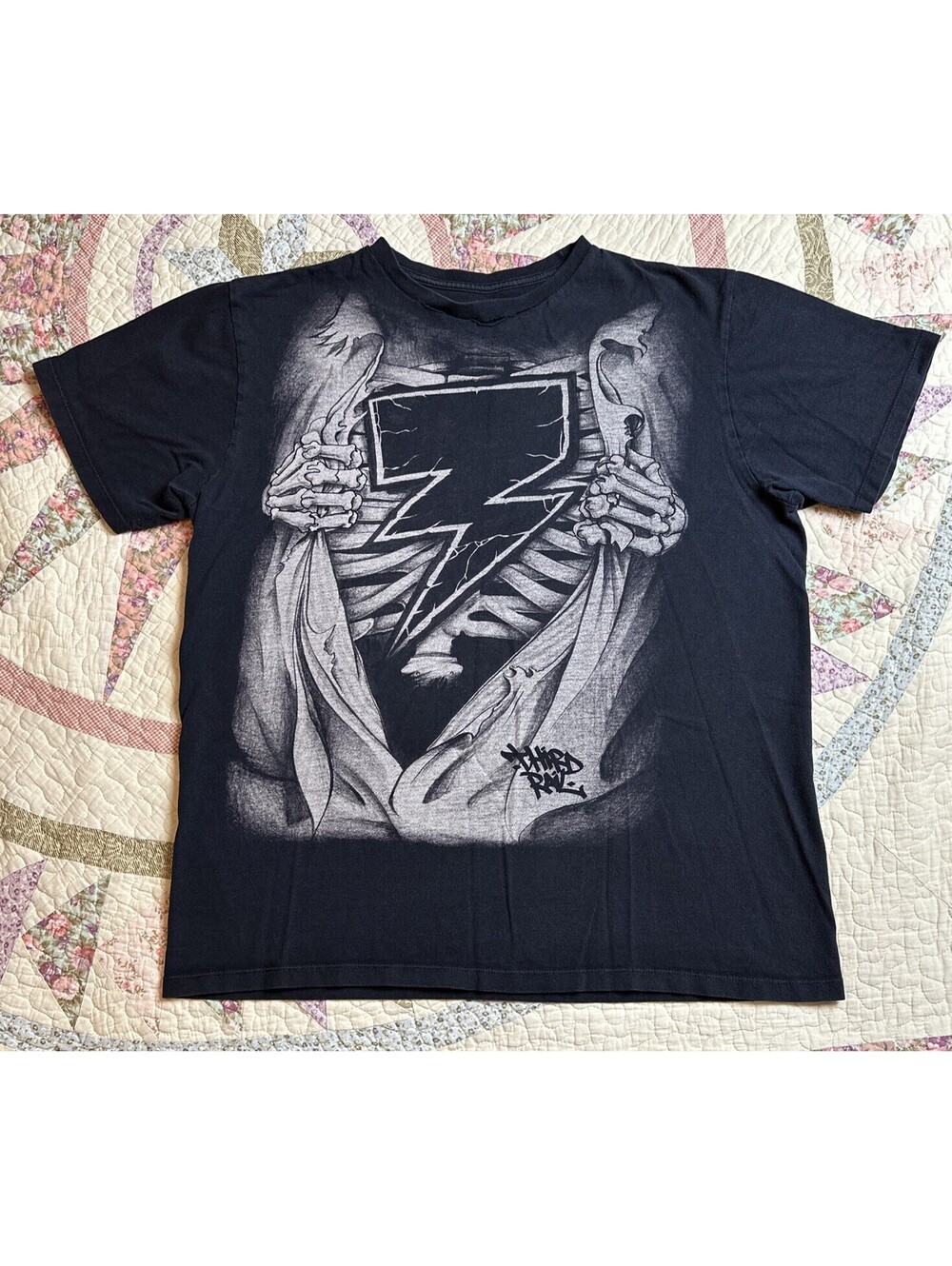 Third Rail T Shirt Medium? Black Skull Graphic Print Goth Biker Style Distressed
